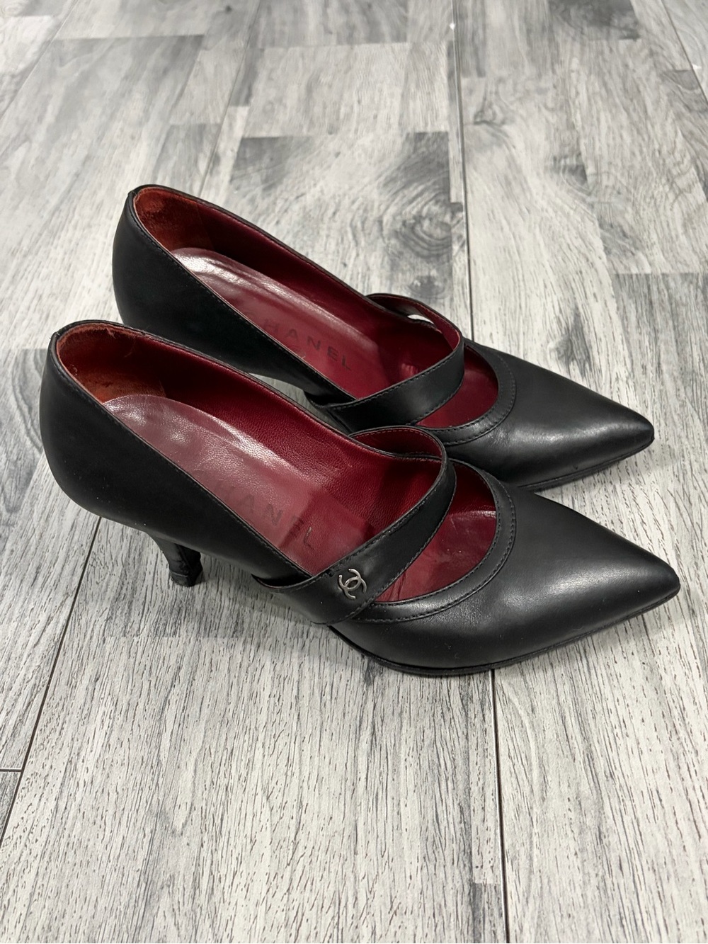 Black Leather Pointed-Toe Mary Jane Heels - Picture 3 of 8